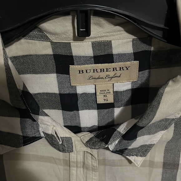 Burberry button up - Picture 2 of 5